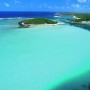Голубая вода возле побережья Маврикия