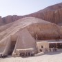 Один из входов в гробницу в Долине Фараонов